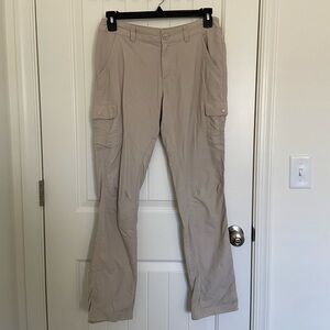 Columbia Women's Tan Cargo Pants